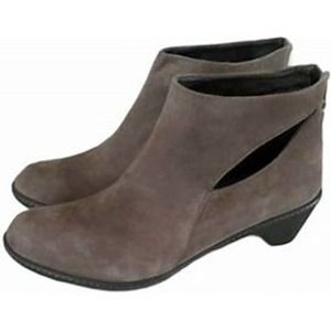 DANSKO Womens Bonita TAUPE Kid Suede Bootie Ankle Boot